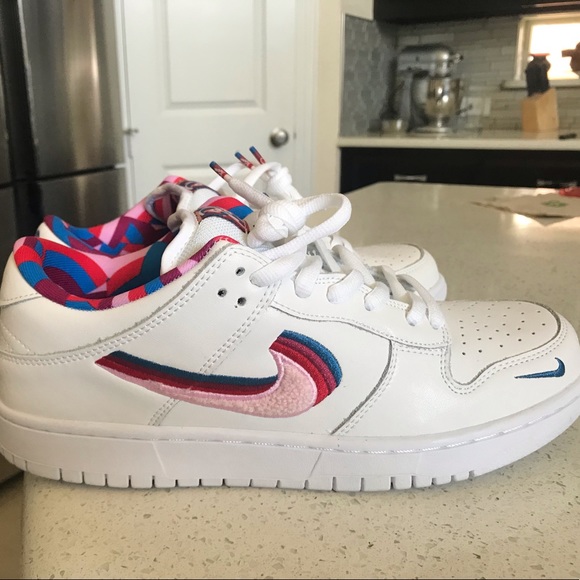 NIKE SB DUNK LOW PARRA